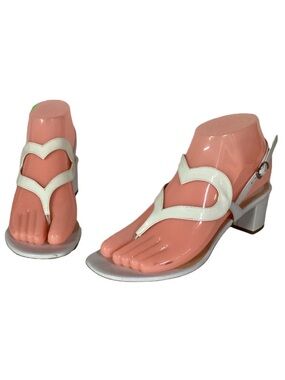 MARTIN CLAY WHITE PATENT LEATHER HEART THEME BLOCK HEEL SANDALS (36)
